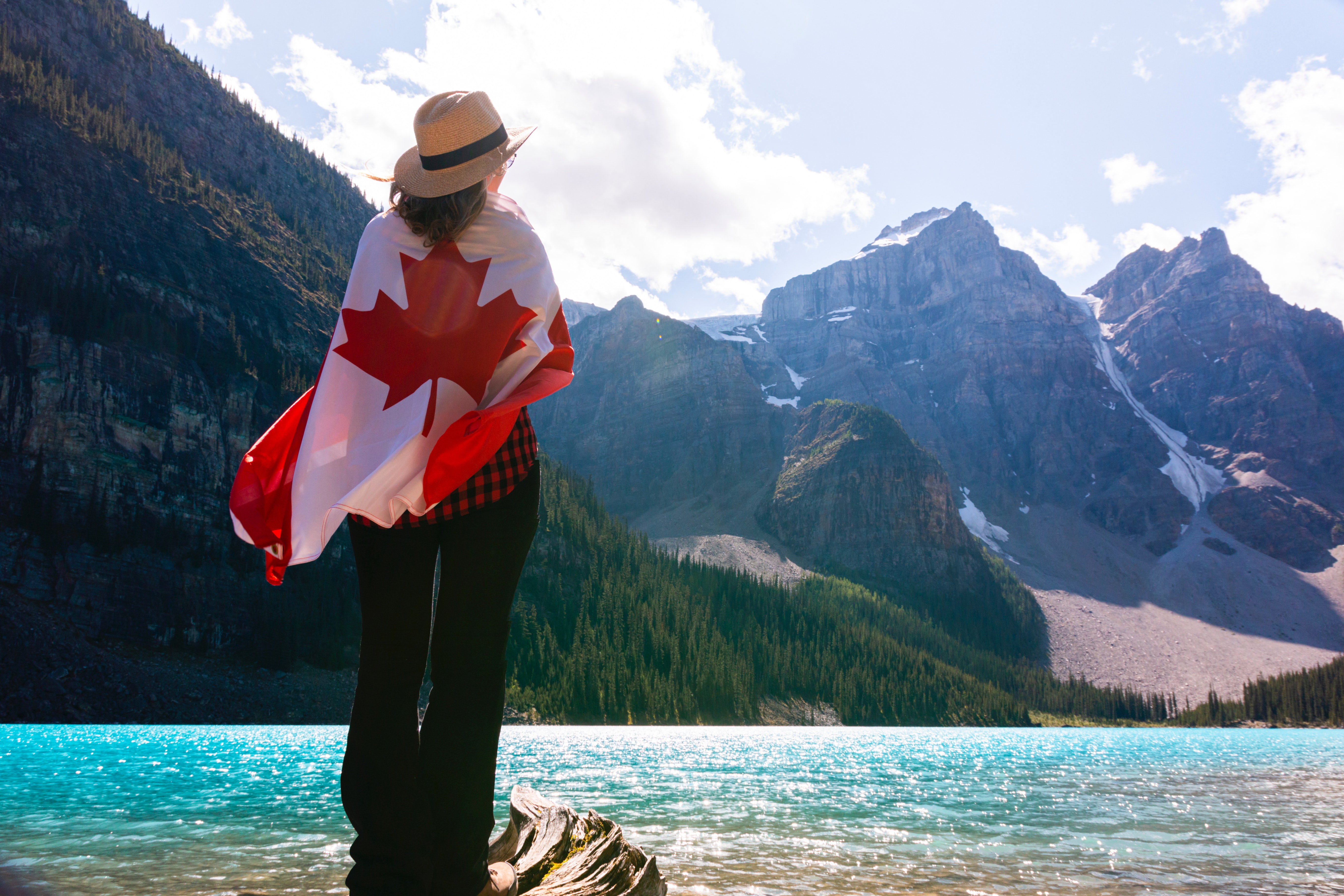 Canadá quer atrair 1,4 milhão de imigrantes para ocupar vagas de trabalho 